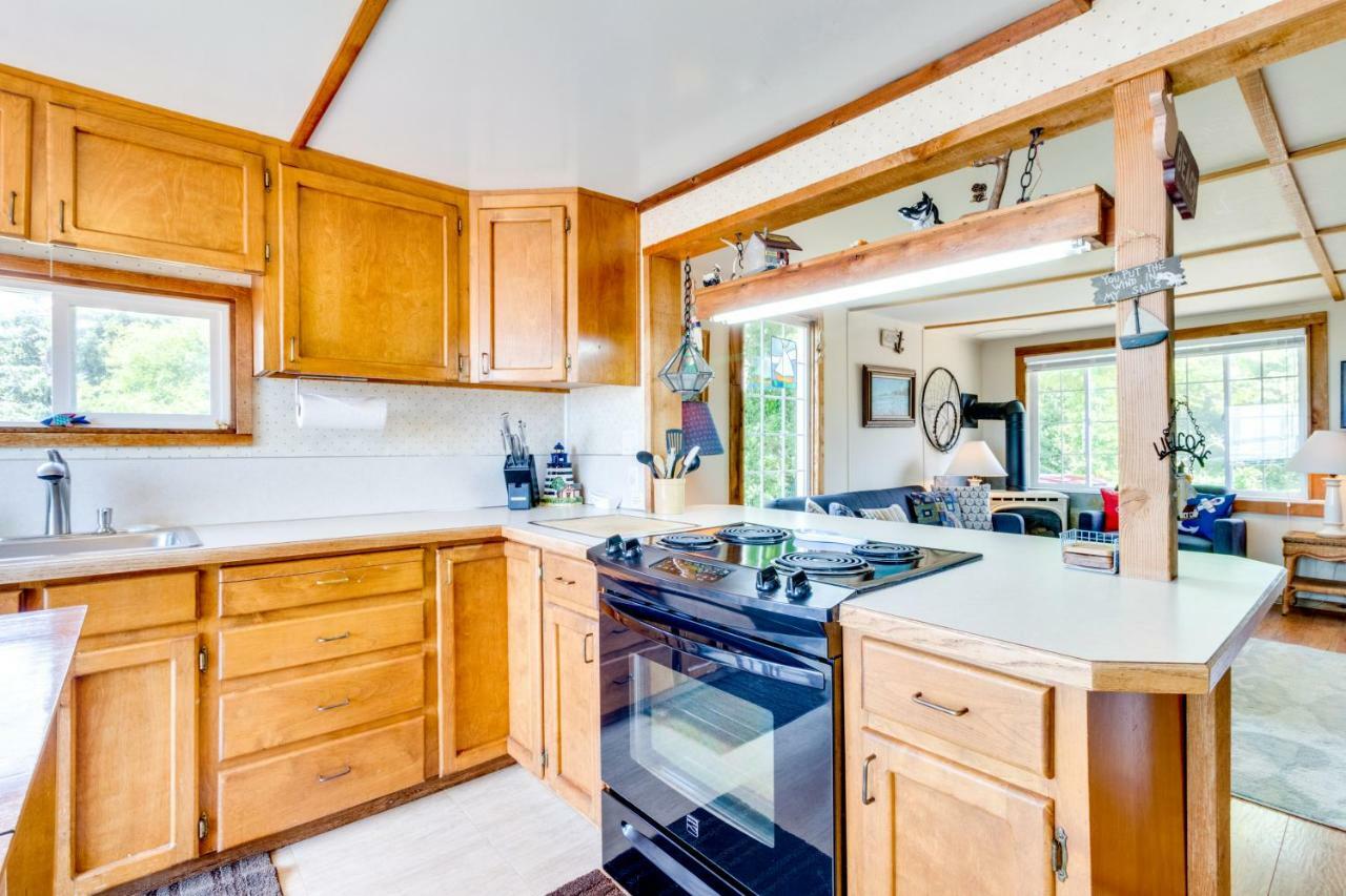 Happy Camp Beachfront Cabin Netarts المظهر الخارجي الصورة